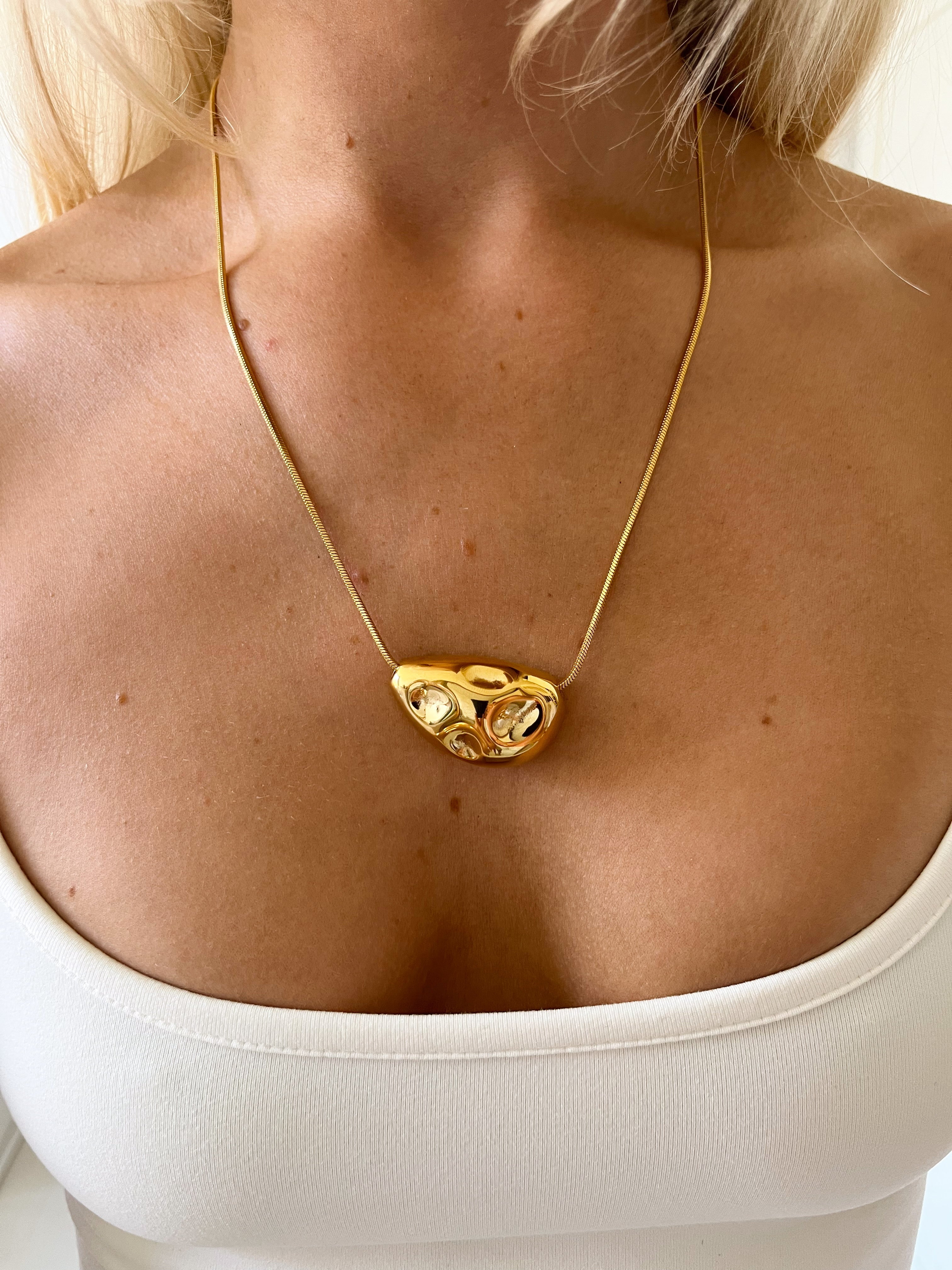 BABS NECKLACE