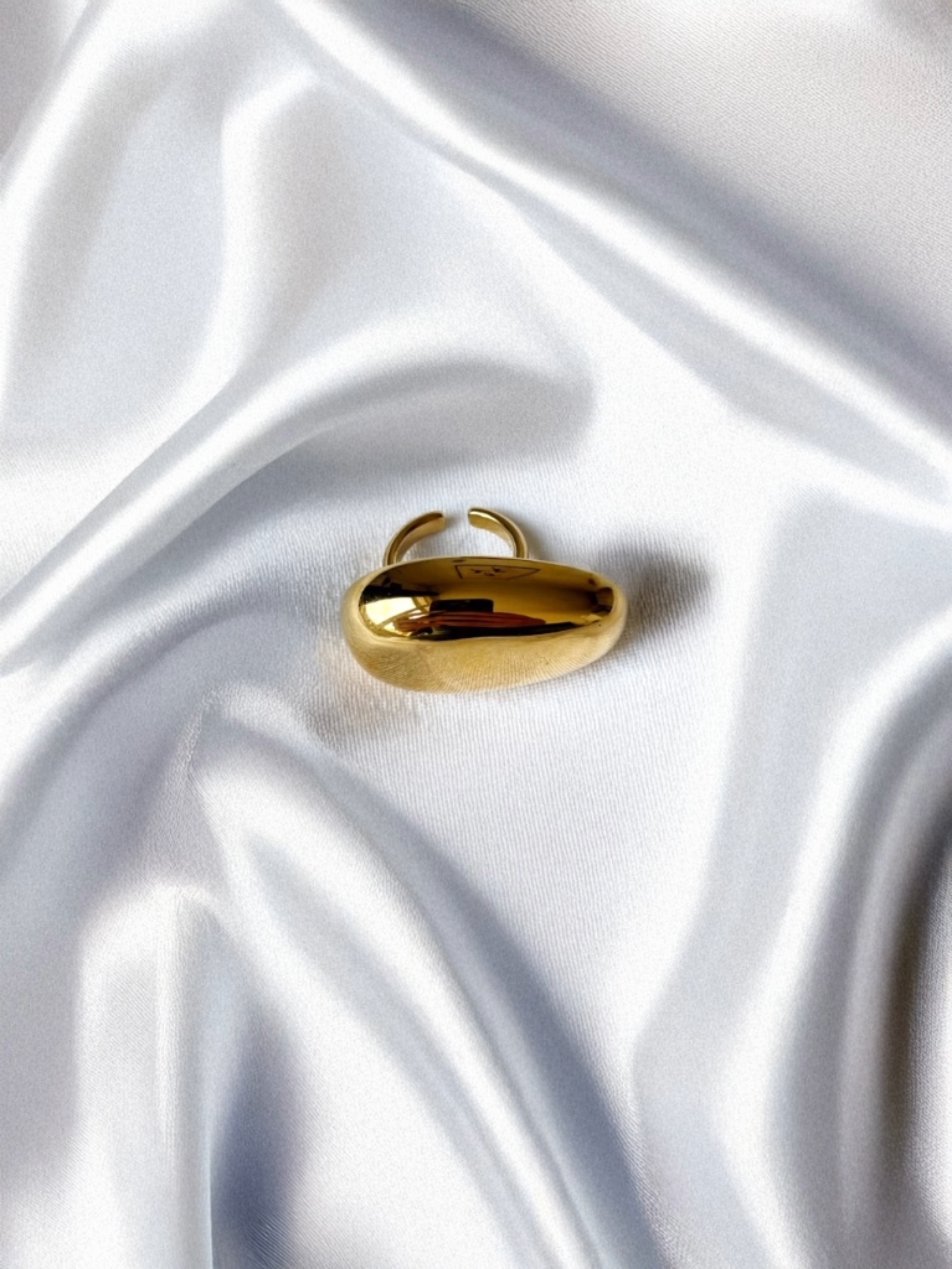 LUCY RING