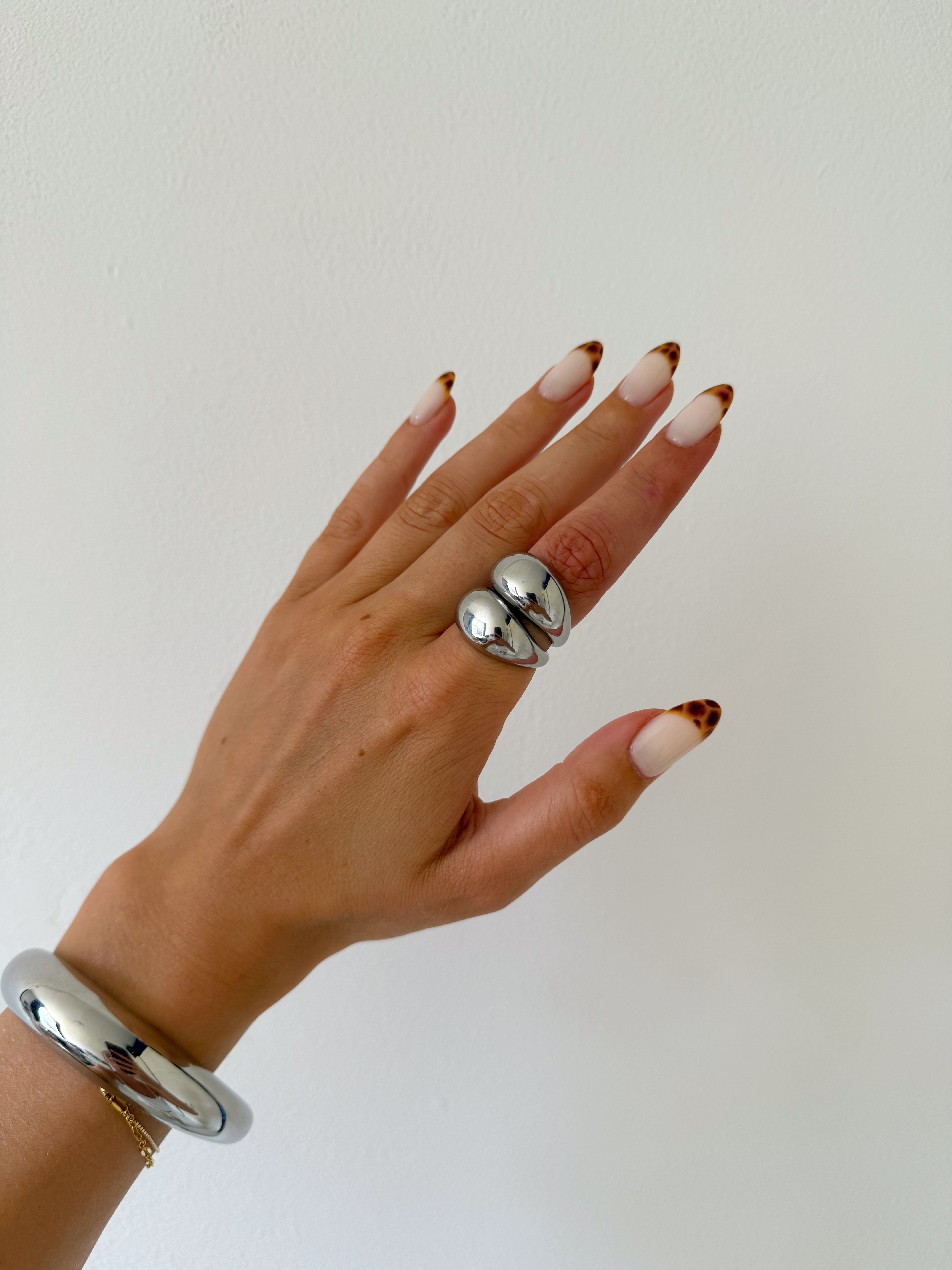 FLO RING