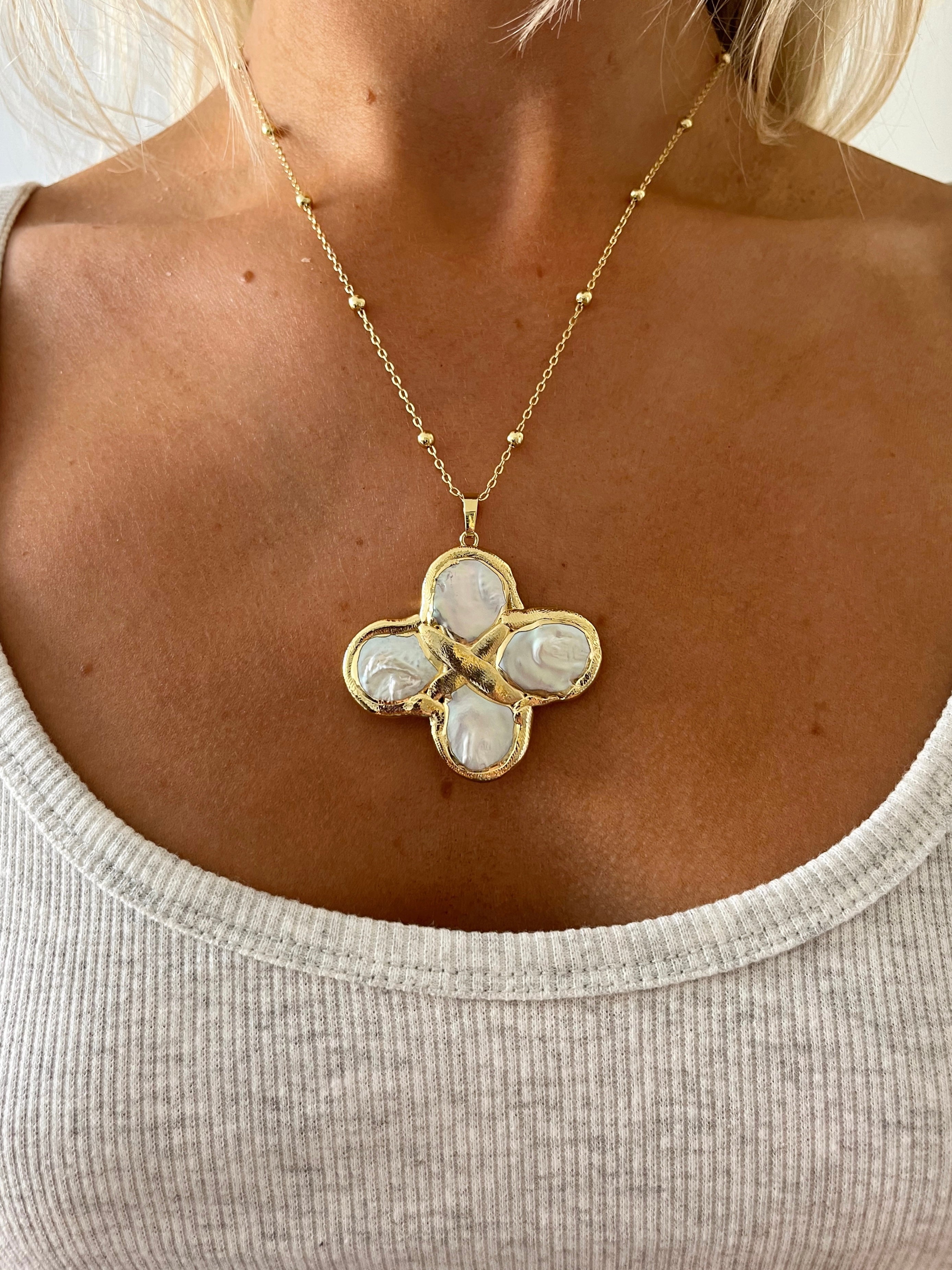 FRIDA NECKLACE