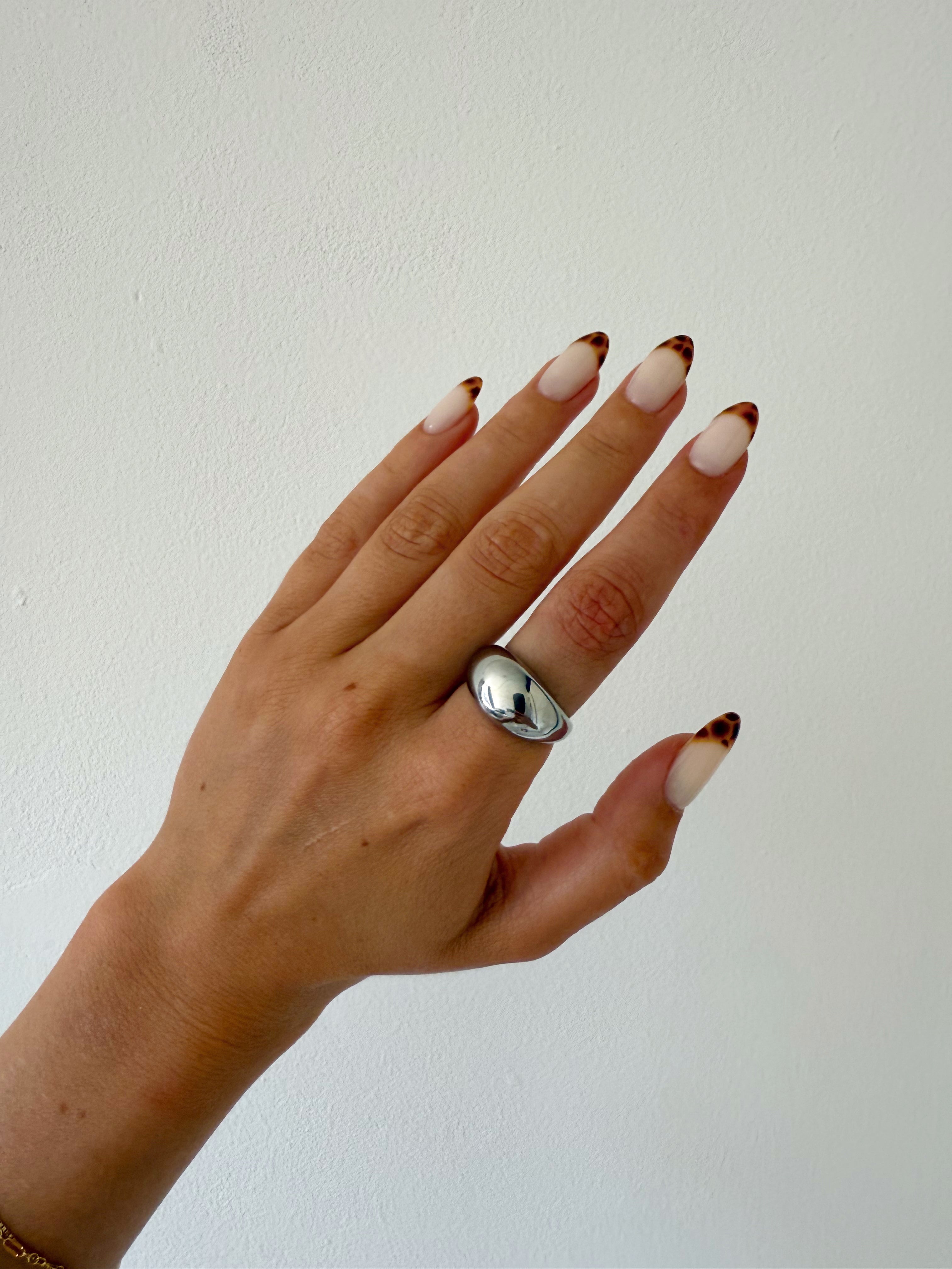 FLO RING