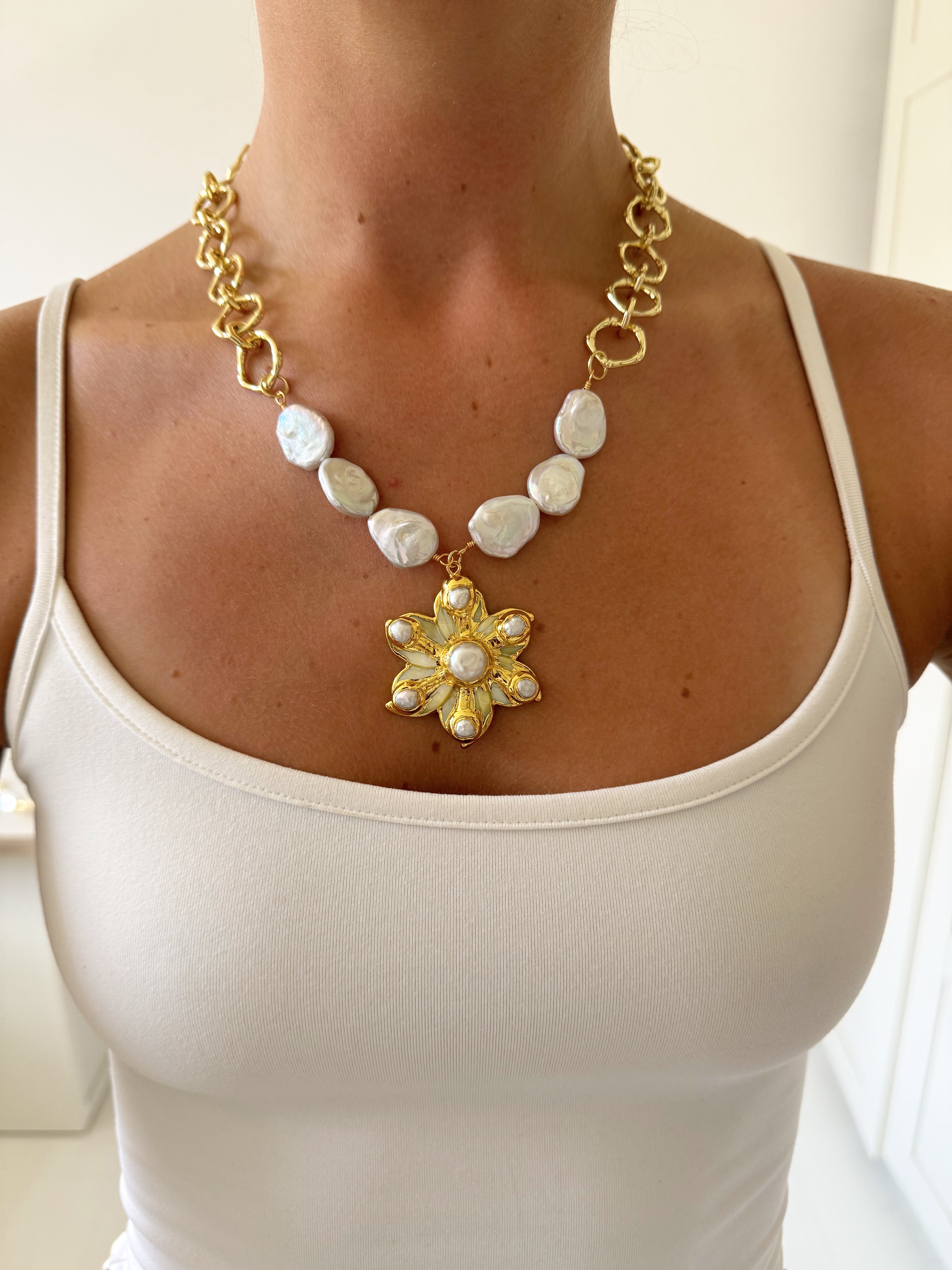 LYKKE NECKLACE